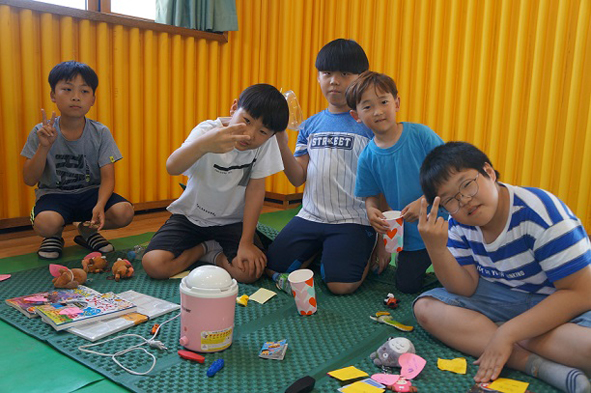 캠프에 참가한 소이초 어린이들 모습.
