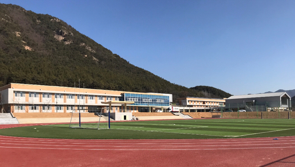 영동지역 기숙형 학교 '새너울중학교' 전경.