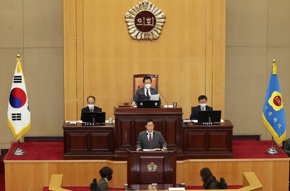 충북도의회가 AI영재고 설립 촉구하는 모습.