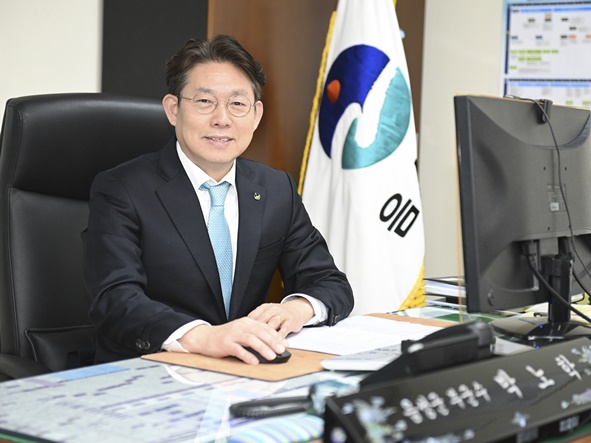 박노학 음성군부군수.